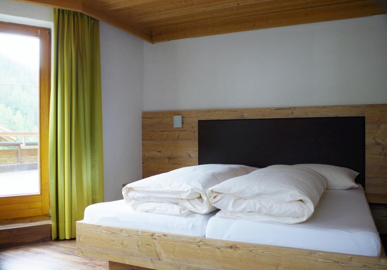 Hotel Edi Samnaun Rum bild