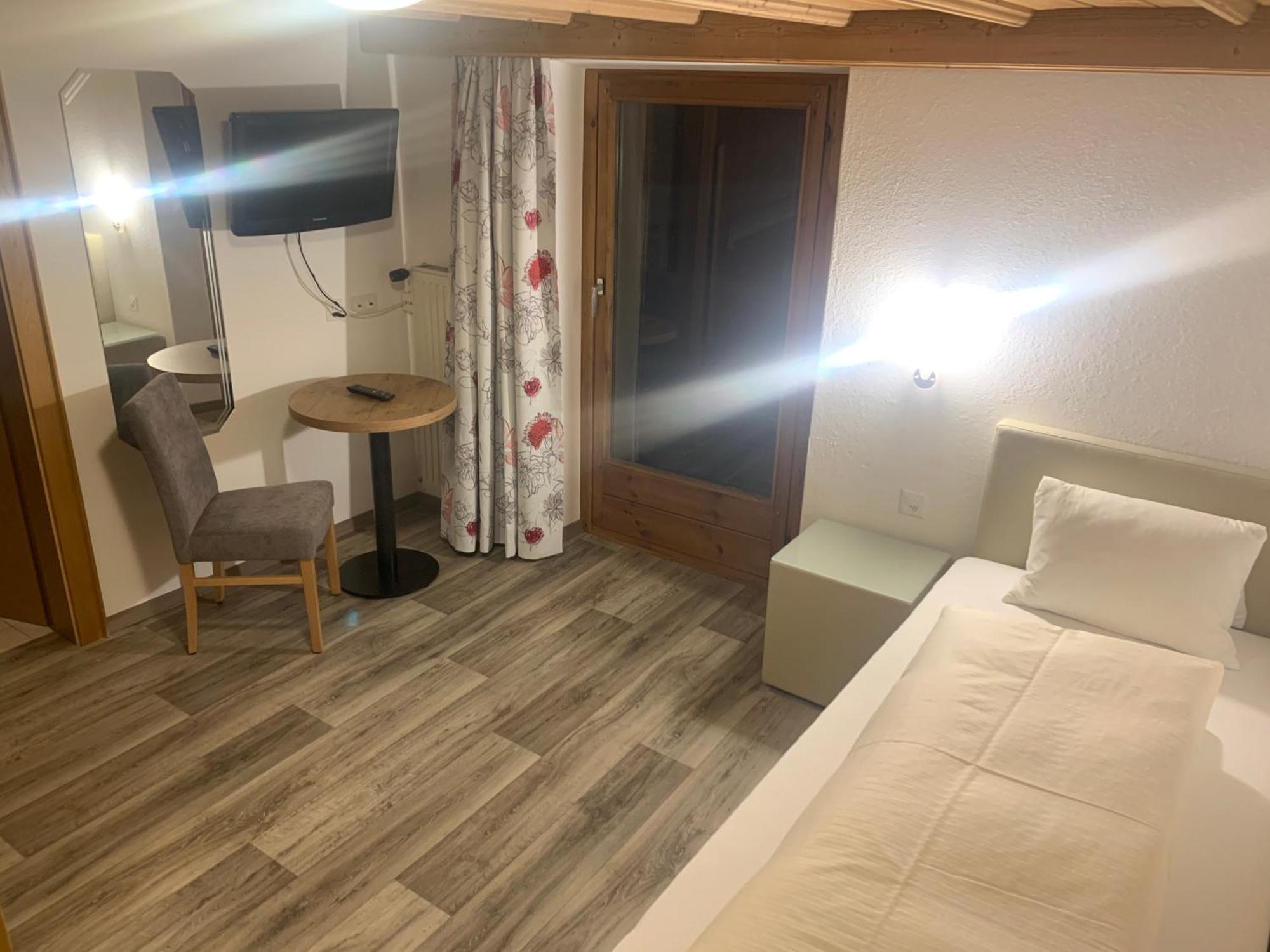 Hotel Edi Samnaun Exteriör bild